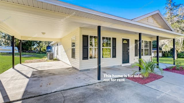 Photo 1 of 33 - 1707 Forbes St, Green Cove Springs, FL 32043