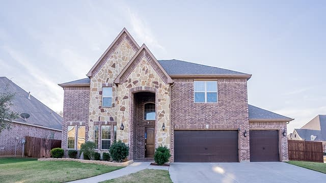 Photo 1 of 31 - 507 Turnstone Dr, Mansfield, TX 76063