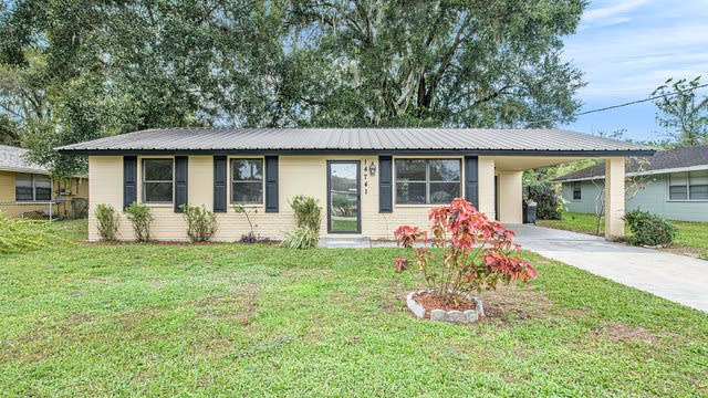 Photo 1 of 17 - 14741 11th St, Dade City, FL 33523